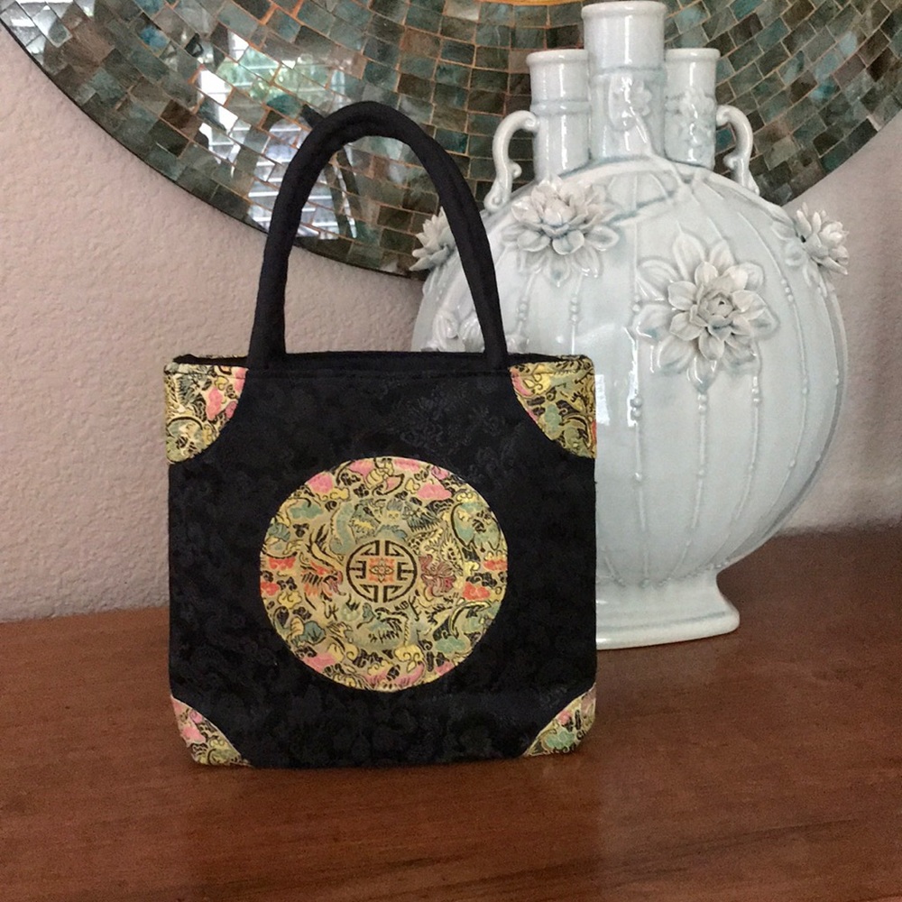 Adorable black & gold Asian evening bag